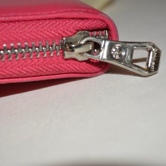 Longchamp Pink Leather Zip Around Wallet – Classic Organizer - Picture 3 of 16